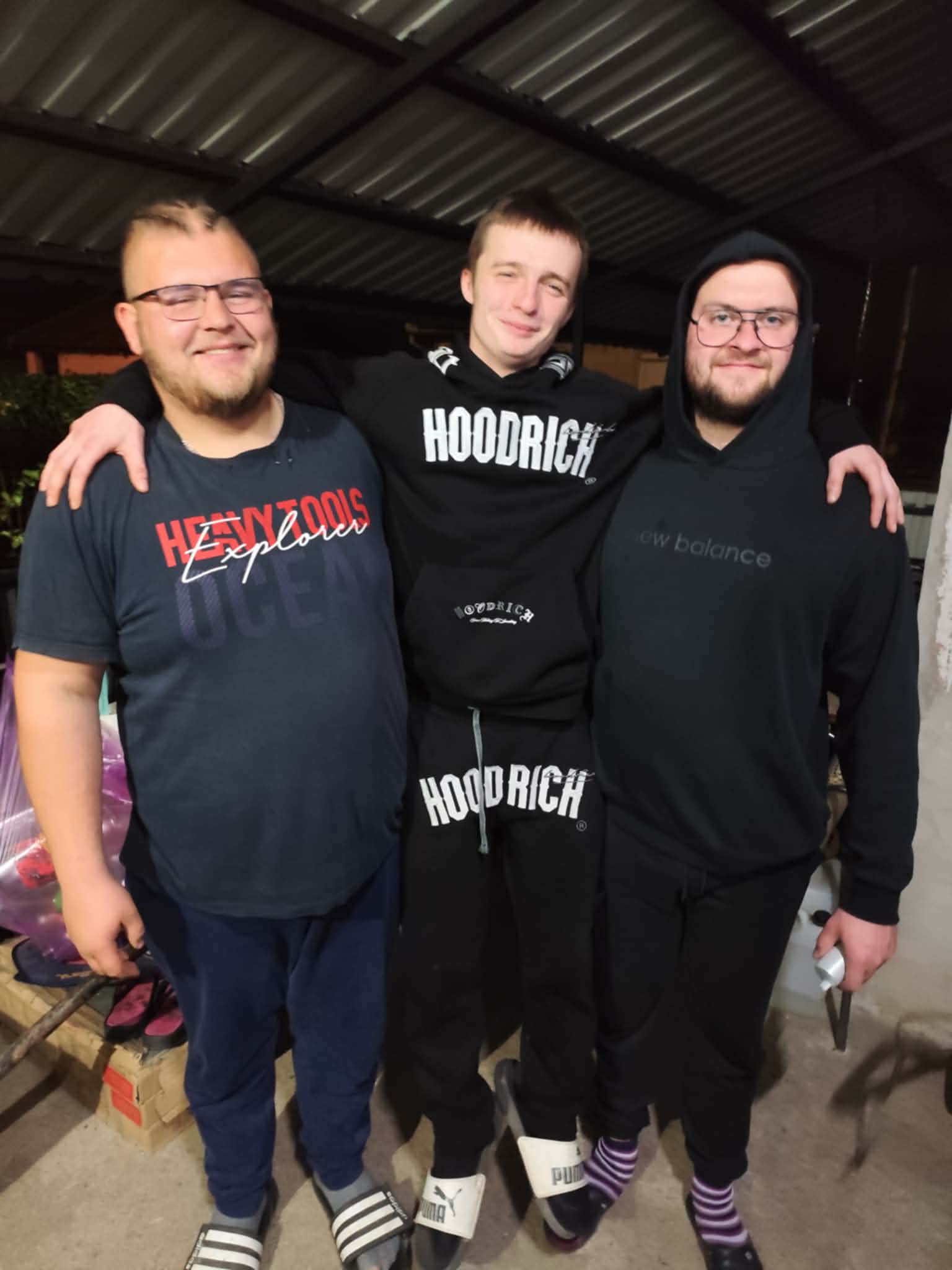 Kotu z beretem